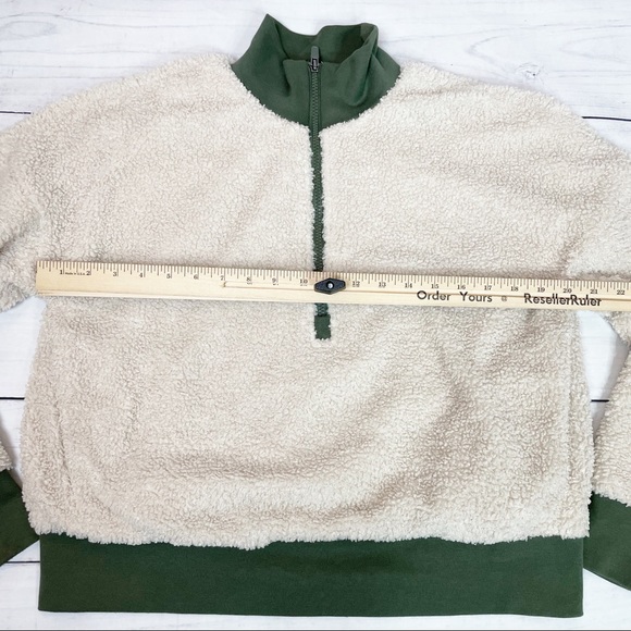 Fabletics Sherpa Sweater - Picture 7 of 7